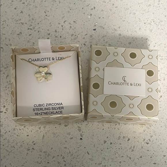 Silver Clover Necklace - Picture 2 of 4